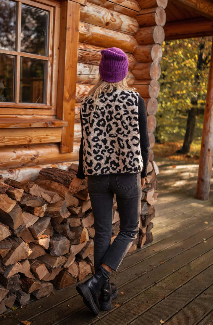 Leo | Gilet in maglia artigianale leopardato