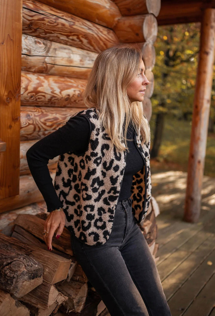 Leo | Gilet in maglia artigianale leopardato