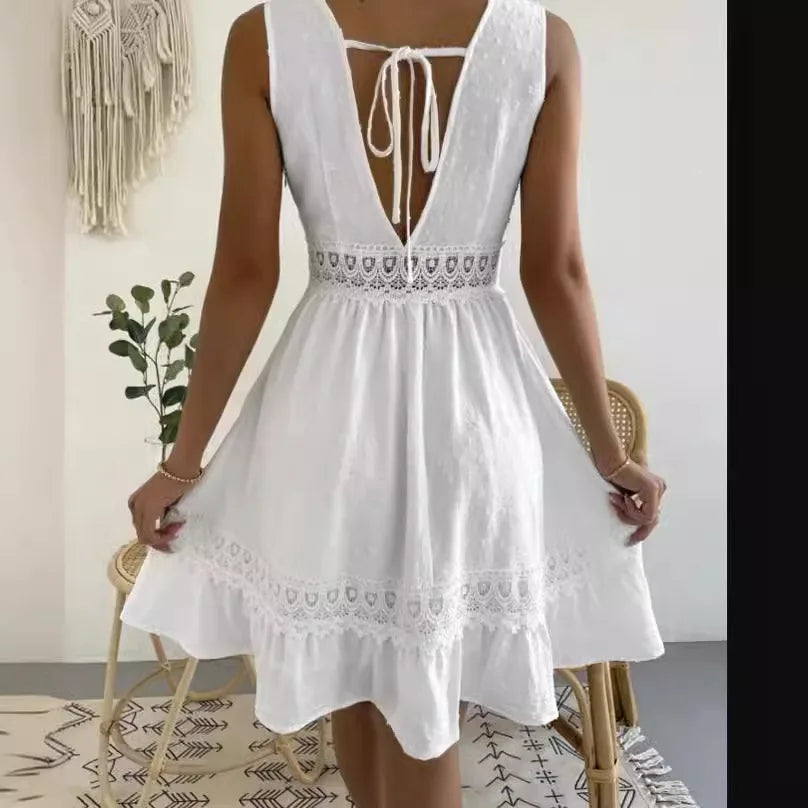 Arabella | Abito in pizzo artigianale con scollatura a V