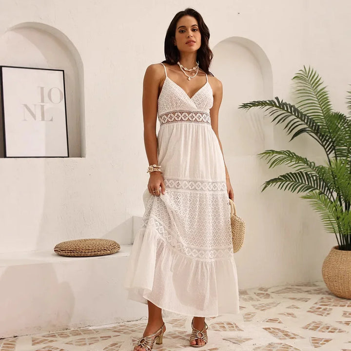 Vivienne | Abito in pizzo artigianale con scollatura a V