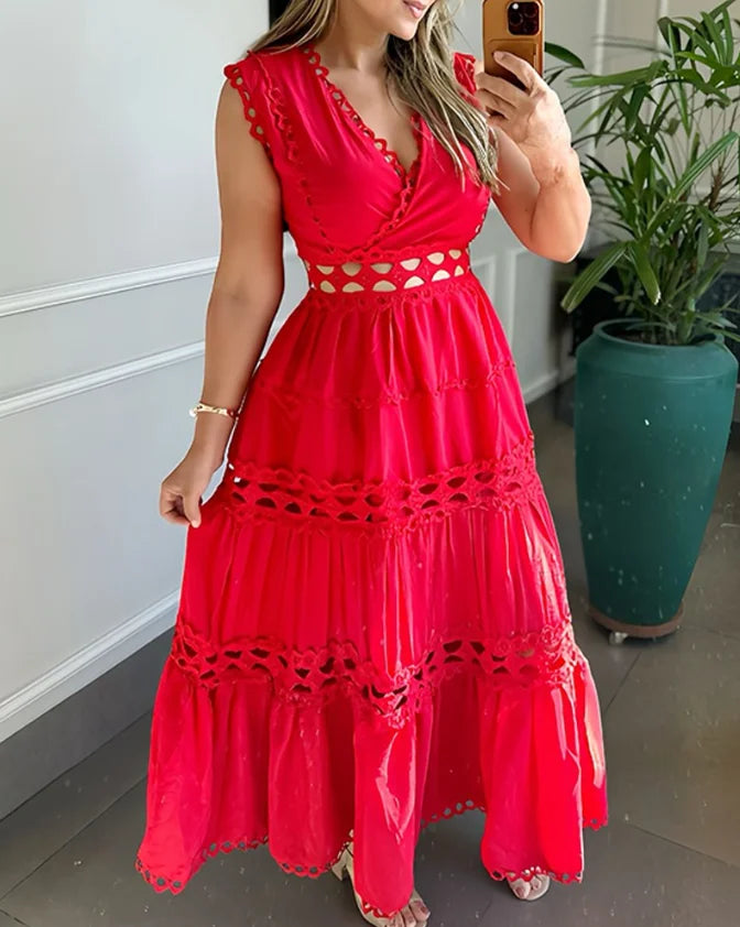 Seraphina | Abito in pizzo artigianale con scollatura a V