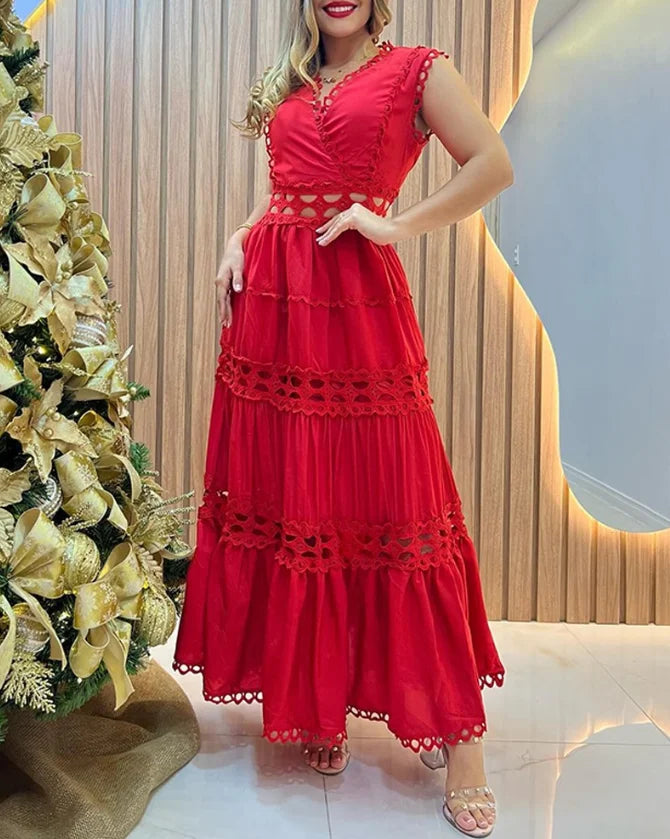 Seraphina | Abito in pizzo artigianale con scollatura a V
